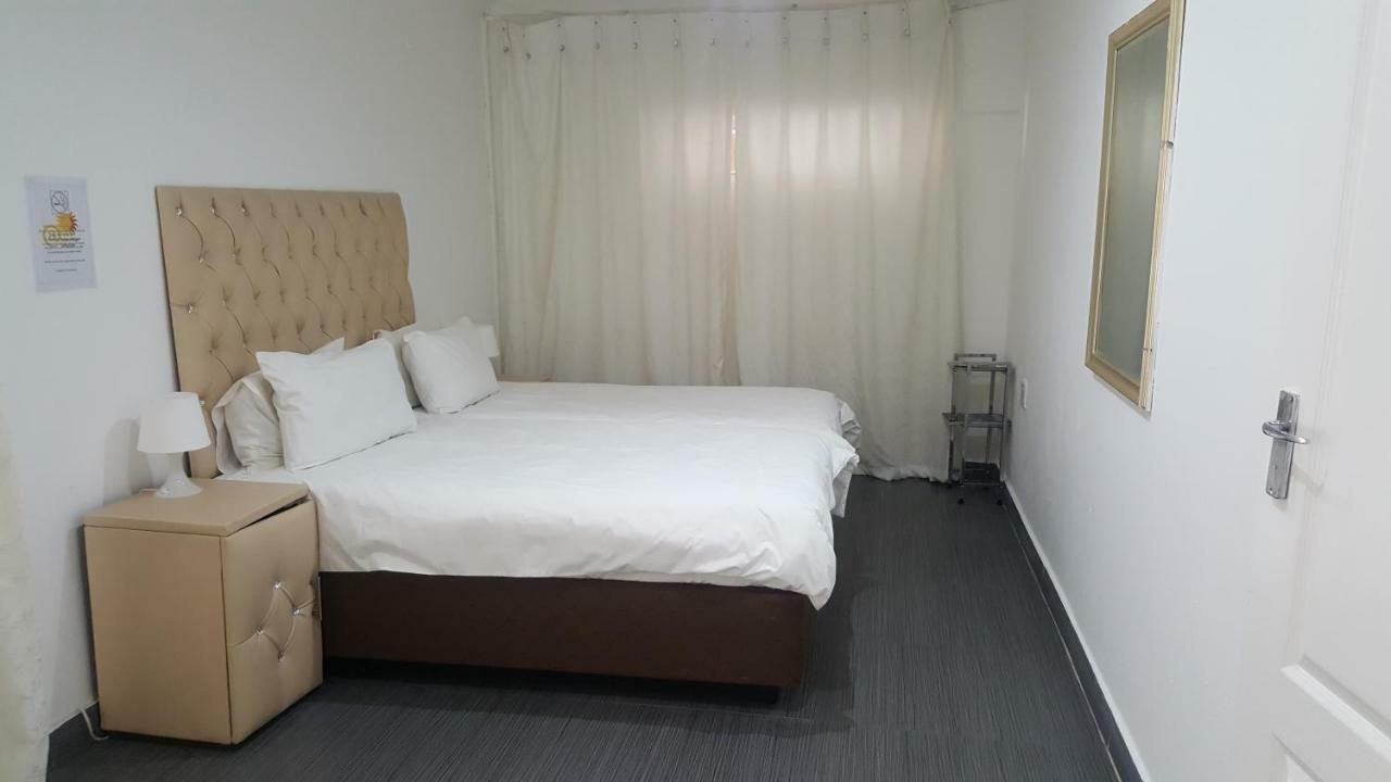 Simbasun Cottages มิดแรนด์ ภายนอก รูปภาพ