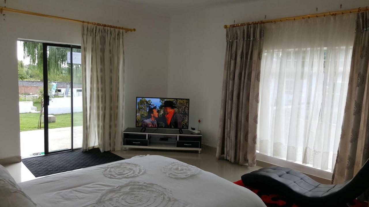 Simbasun Cottages มิดแรนด์ ภายนอก รูปภาพ