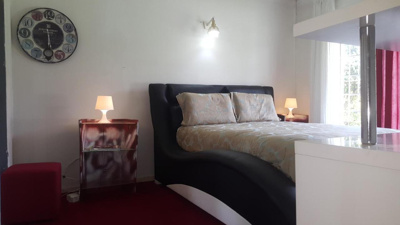 Simbasun Cottages มิดแรนด์ ภายนอก รูปภาพ